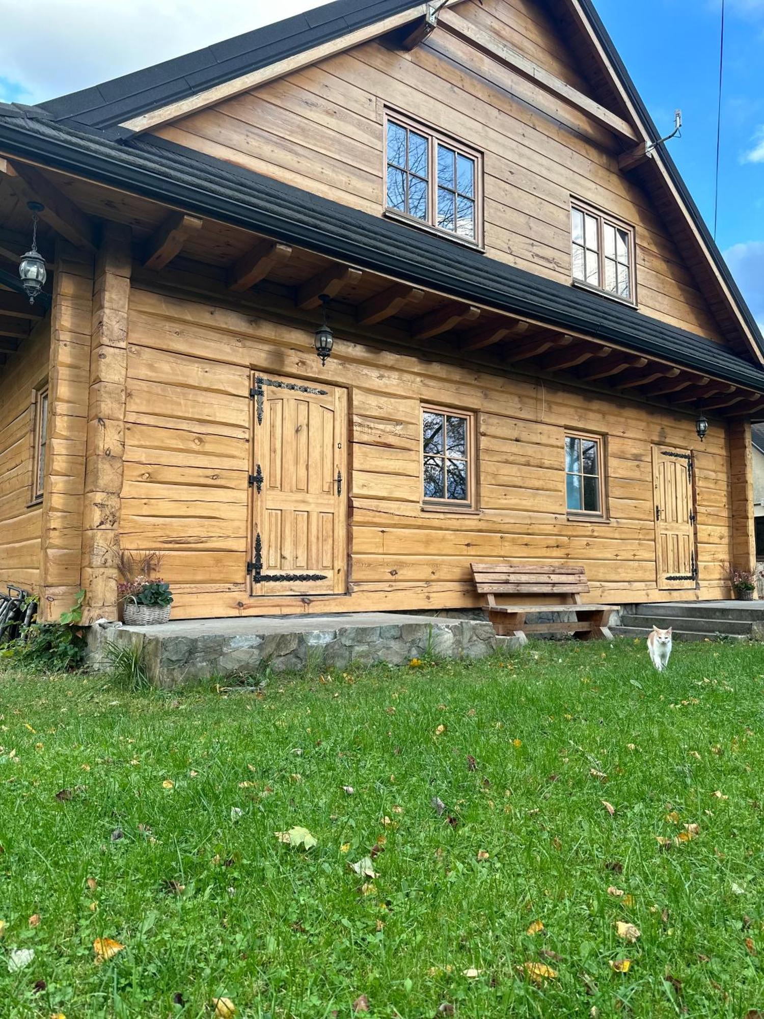 Fajna Chatka Ustrzyki Dolne Luaran gambar